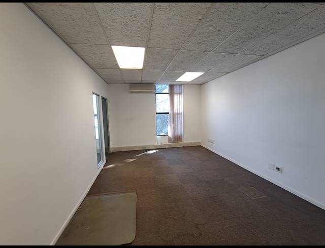 419M² OFFICE TO LET IN CRAIGHALL